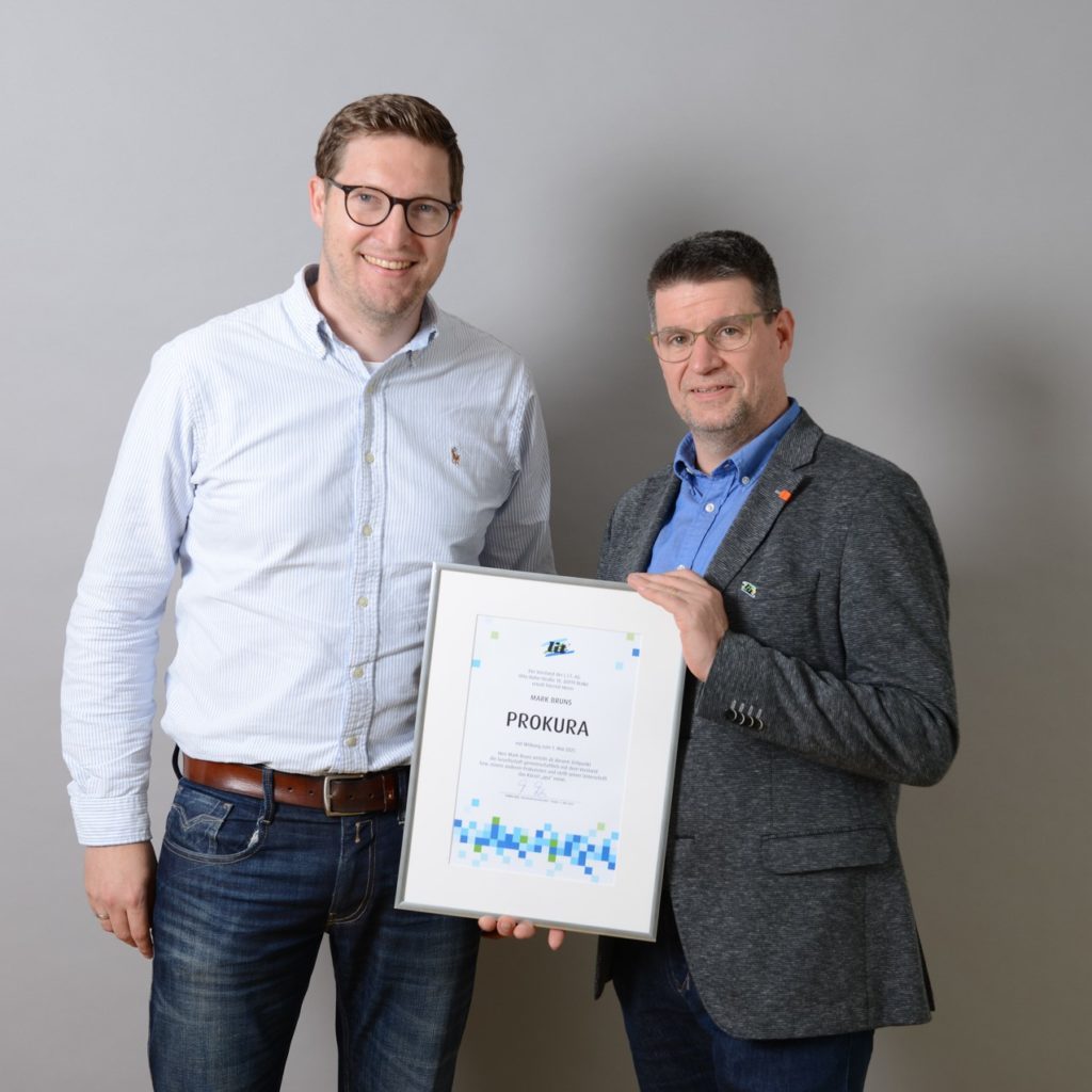 Mark Bruns erhält Gesamtprokura und feiert Dienstjubiläum